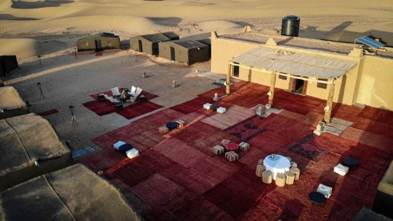 Desert Luxury Camp 姆哈米德 外观 照片